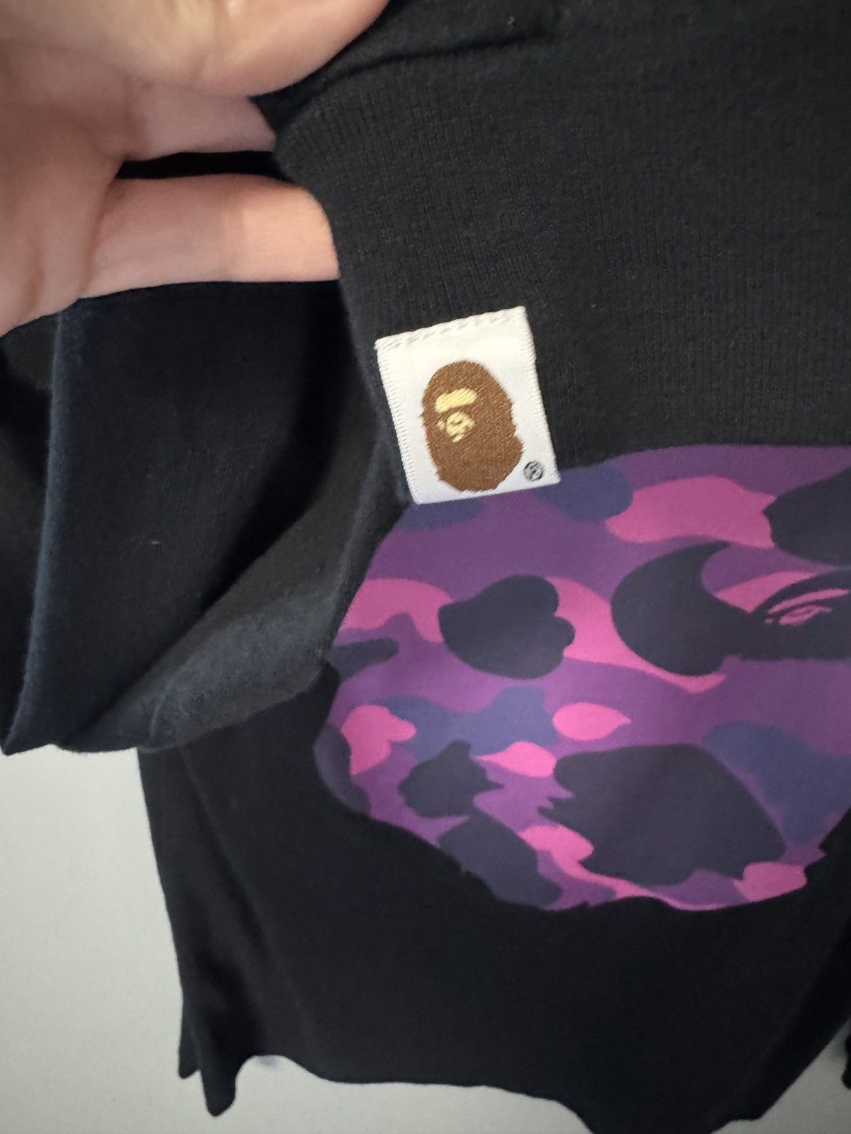 Bape Long sleeve Bape tee in black with purple camo ape head Size XS / US 0-2 / IT 36-38 - 8 Thumbnail