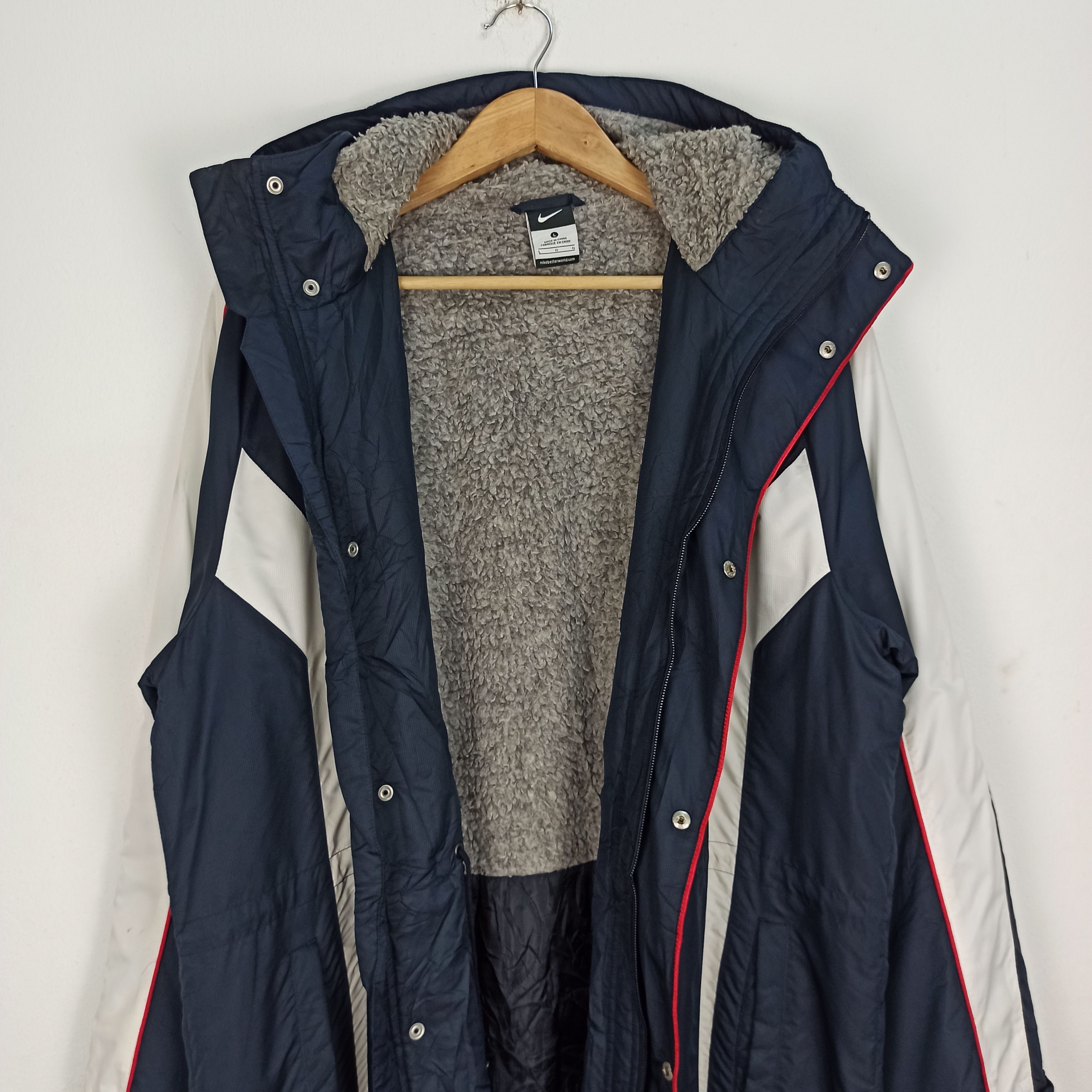 Nike Vintage Nike Swoosh Logo Sherpa Long Jacket Size US L / EU 52-54 / 3 - 6 Thumbnail