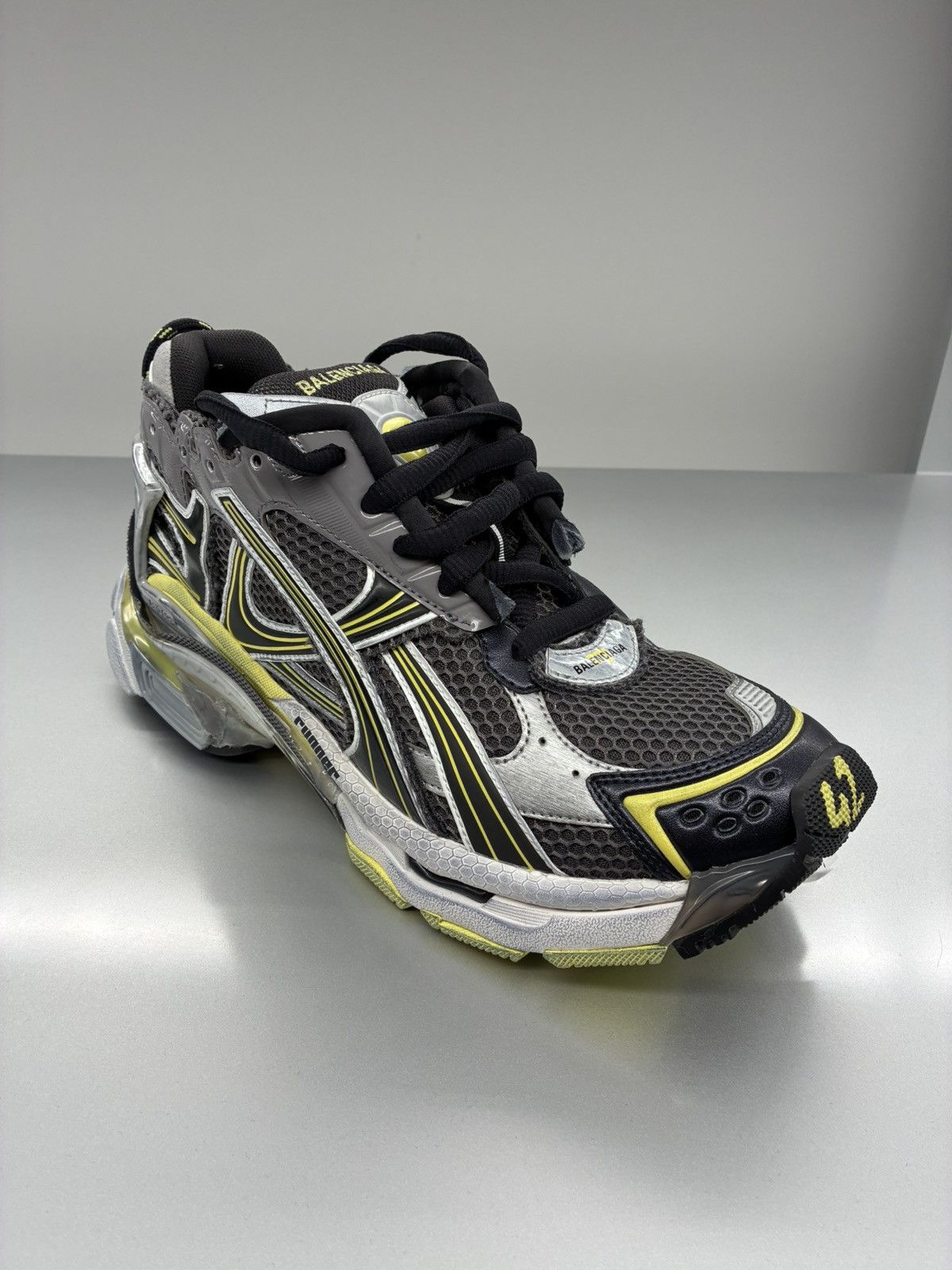 Balenciaga Balenciaga Runner Low tops Size US 9 / EU 42 - 1 Thumbnail