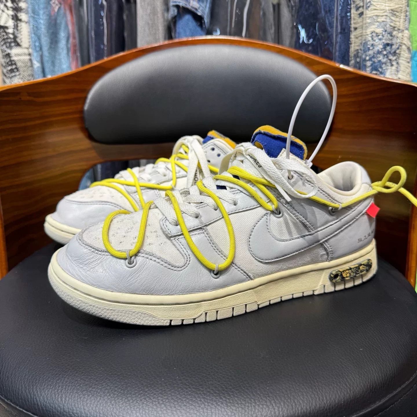 Off-White Off-White DUNK White Lowtop Sneakers 27 Men Size US 10 / EU 43 - 1 Thumbnail