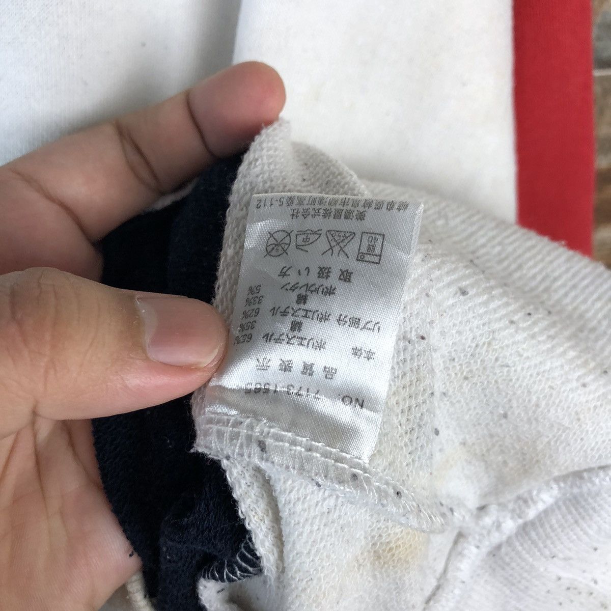 Converse Converse Vintage White Sweatshirt #A2548 Size US M / EU 48-50 / 2 - 13 Thumbnail