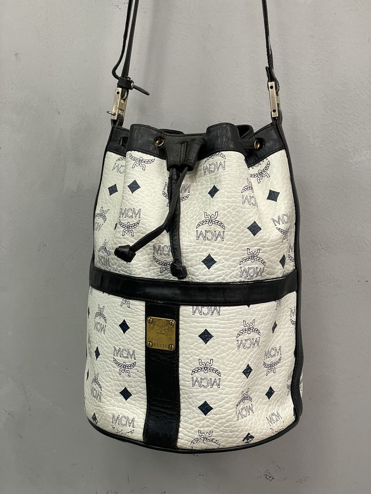MCM MCM White Logo Print Leather Bucket Shoulder Bag Size ONE SIZE - 2 Thumbnail
