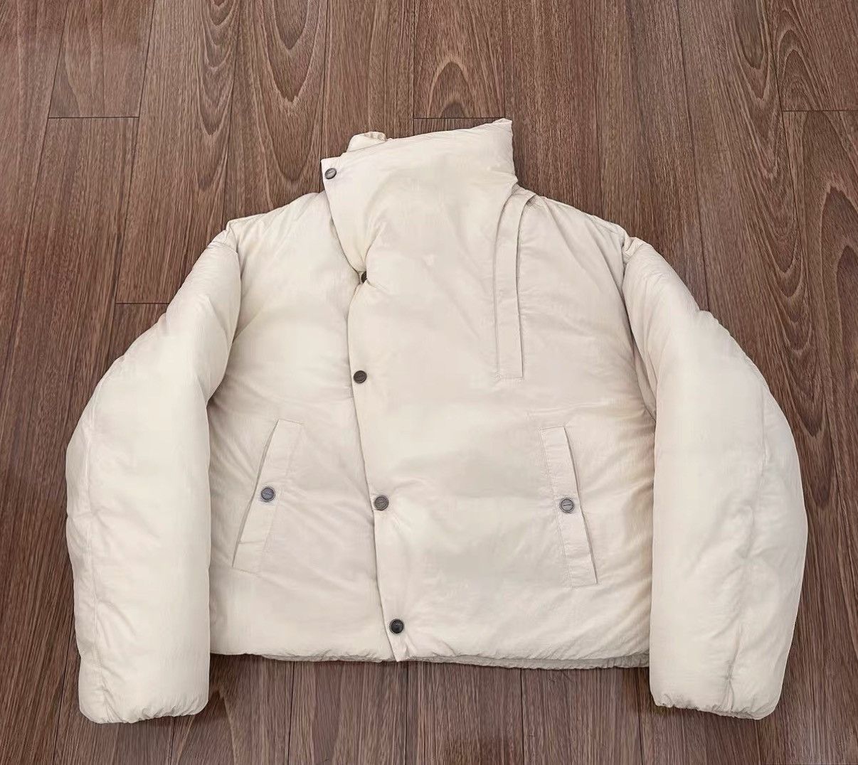 Jacquemus JACQUEMUS LA DOUDOUNE Diagonal Zipper Puffer Down Jacket Size US S / EU 44-46 / 1 - 1 Thumbnail