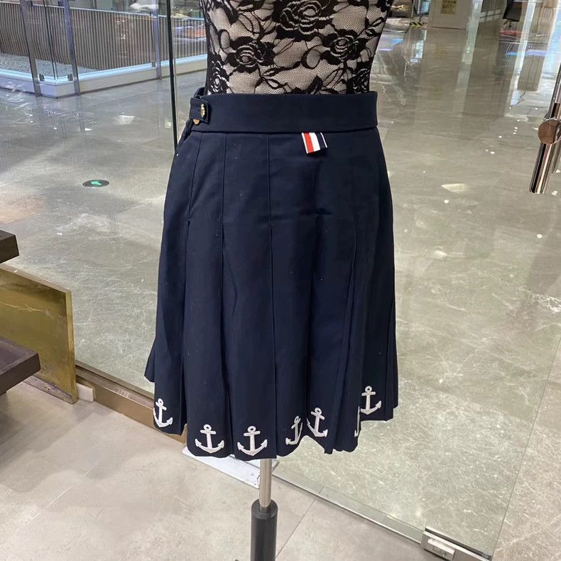 Thom Browne Thom Browne Blue Navy anchor embroidered pleated skirt Size 27" / US 4 / IT 40 - 5 Thumbnail