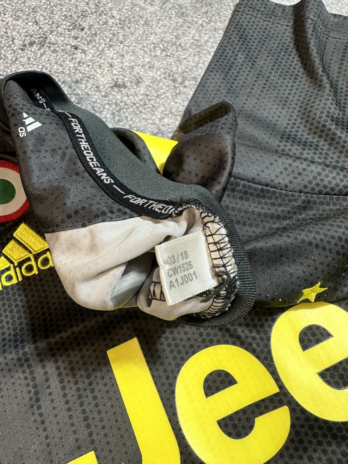 Adidas Adidas Parley Juventus 7 Ronaldo Soccer Jersey Blokecore Size US S / EU 44-46 / 1 - 6 Thumbnail