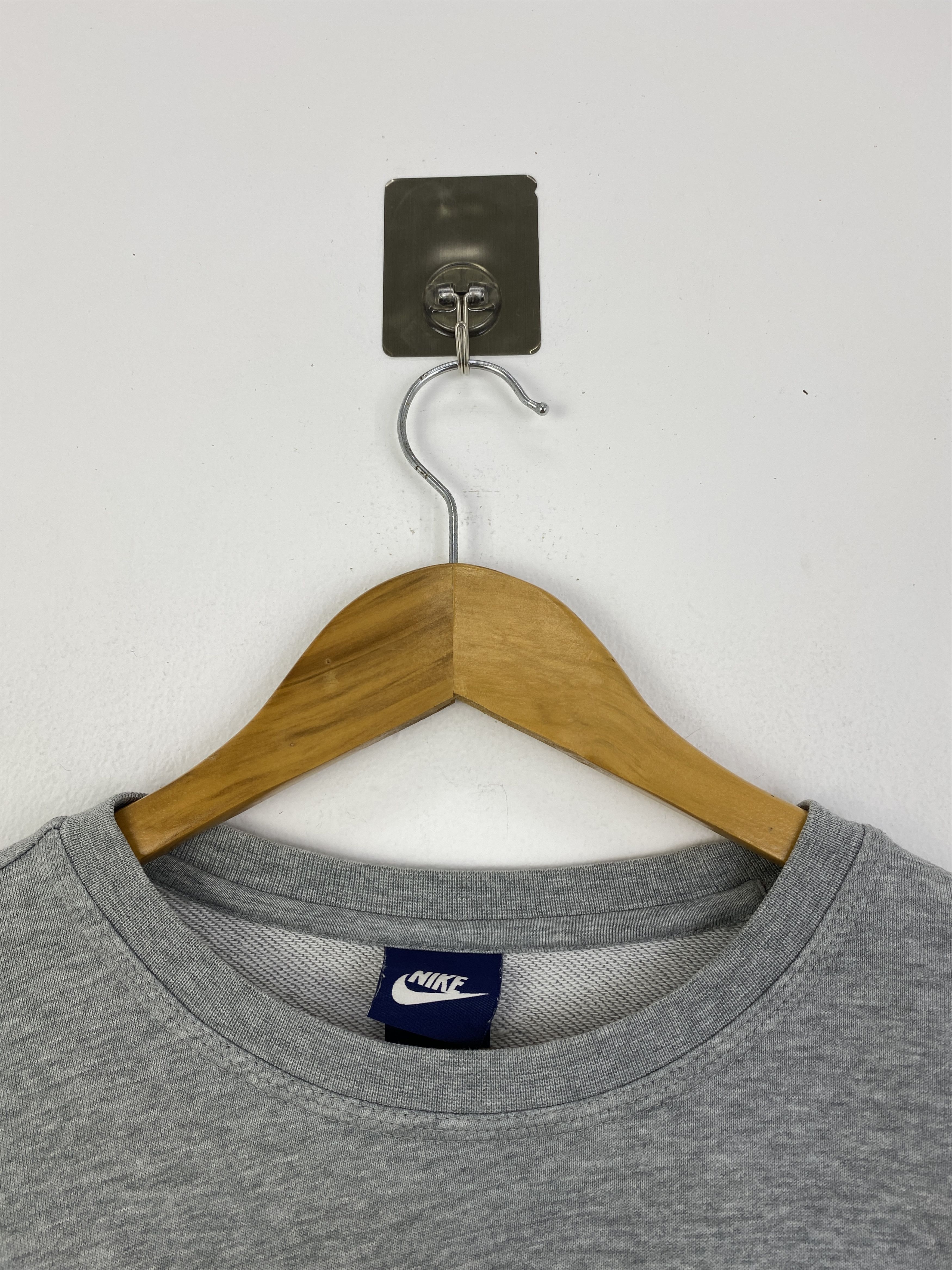 Nike × Vintage Vintage Nike Distressed Crewneck Sweatshirt SH0043 Size US M / EU 48-50 / 2 - 10 Thumbnail