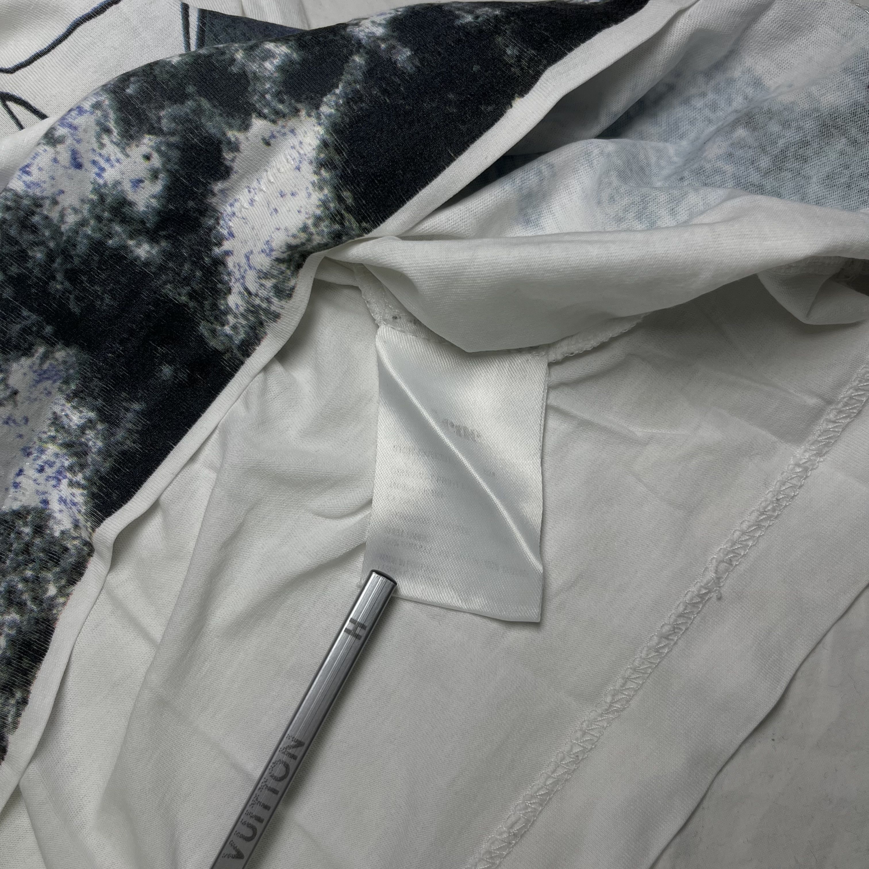 Acne Studios Acne T-Shirt White with Artwork Size US L / EU 52-54 / 3 - 5 Thumbnail