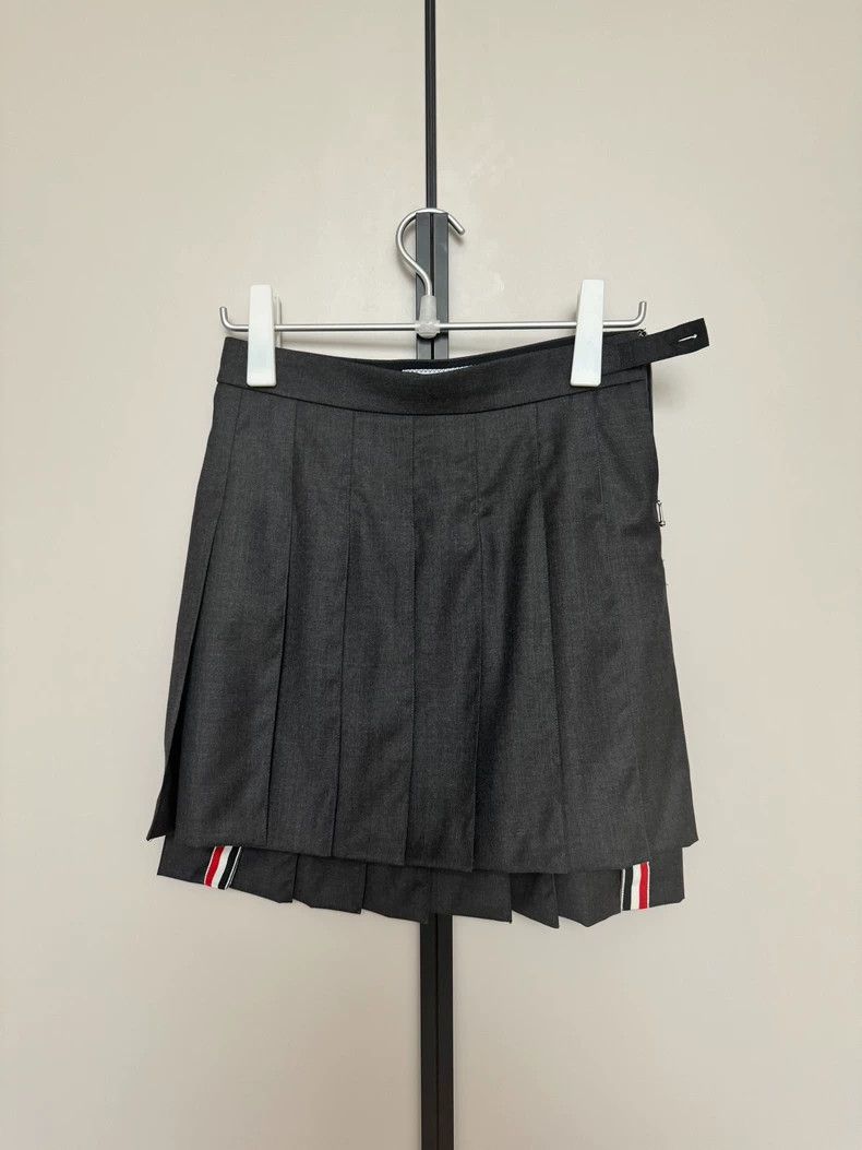 Thom Browne Thom Browne Basic pleated skirt Size 25" / US 0 / IT 36 - 1 Thumbnail