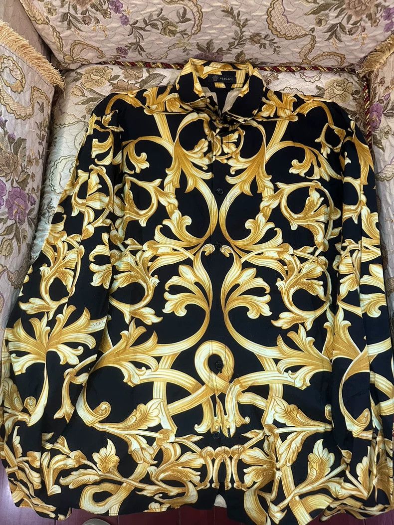 Versace Versace Printed shirts Size S / US 4 / IT 40 - 1 Thumbnail