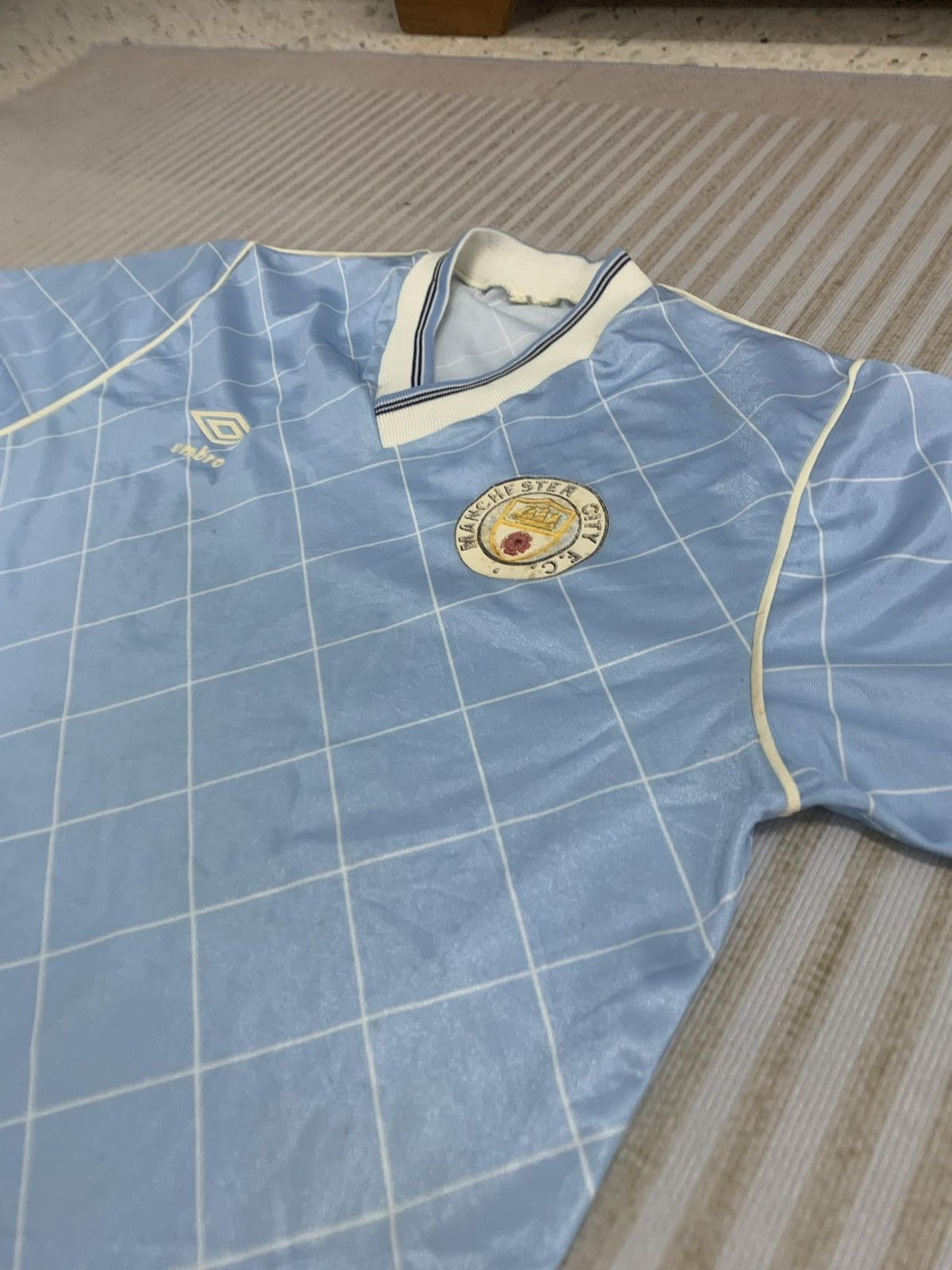 Umbro VINTAGE MANCHESTER CITY KIT 1988/89 Size US M / EU 48-50 / 2 - 3 Thumbnail