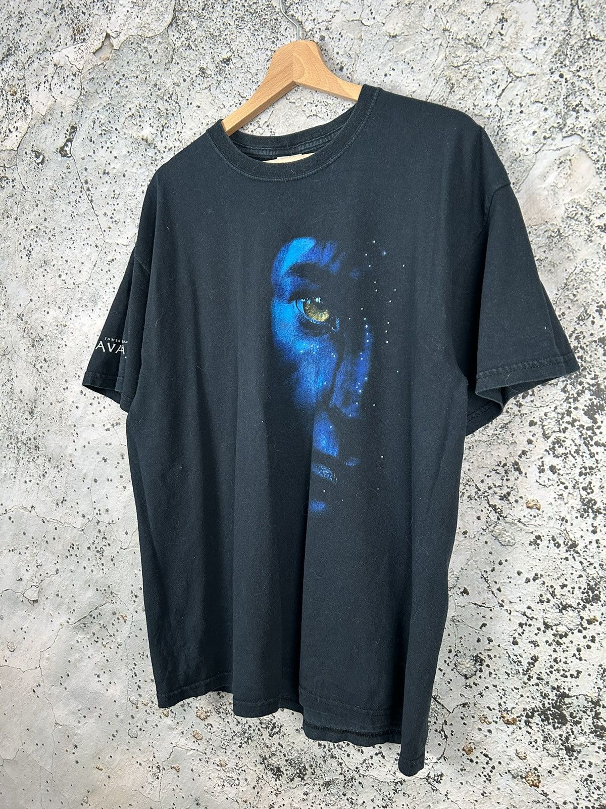 Vintage Vintage 2010 Avatar Movie Graphic Tee Hype Rare Size US L / EU 52-54 / 3 - 2 Thumbnail