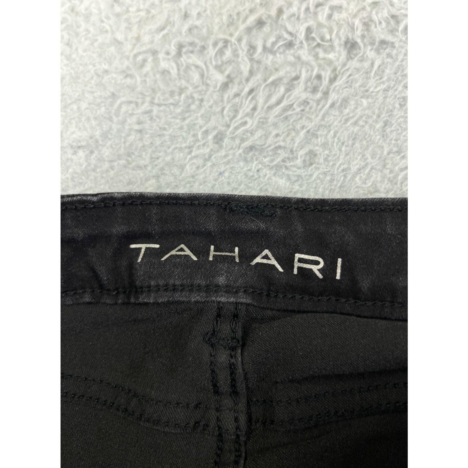 Vintage Tahari Jeans Womens 6 Black Denim Tapered Cotton Blend Mid Rise 26x25 Regular Inseam 25 in 5-Pocket Zipper Distressed Crop Stretch Vintage No Size 28" / US 6 / IT 42 - 6 Thumbnail