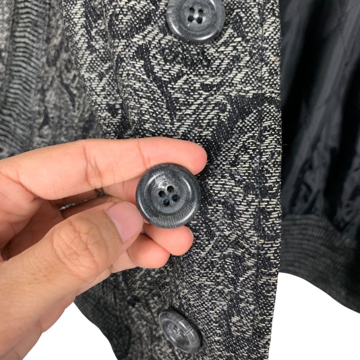 Japanese Brand ST. TOROSA Motif Design Cardigan Casual Jacket #2174-C96 Size US L / EU 52-54 / 3 - 14 Thumbnail