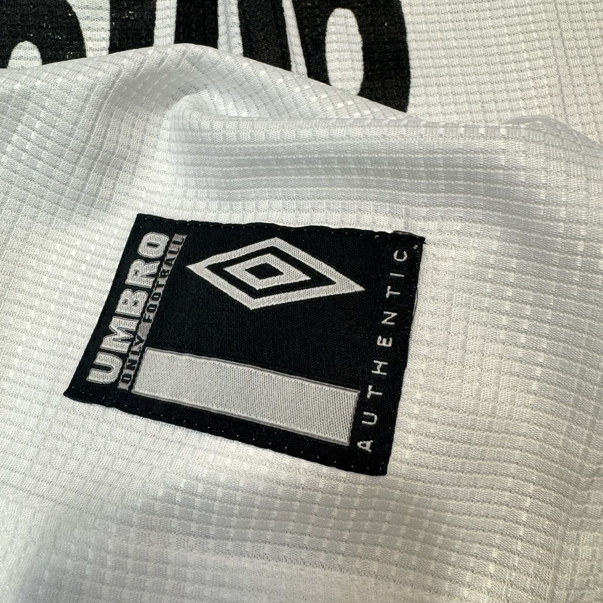 Umbro Santos 2000 home shirt #10 with Pele signature (bnwt) Size US M / EU 48-50 / 2 - 11 Thumbnail