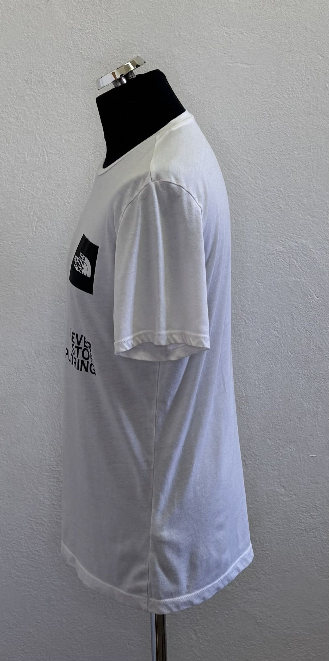The North Face The North Face White Never Stop Exploring T-shirt Medium Size US M / EU 48-50 / 2 - 3 Thumbnail