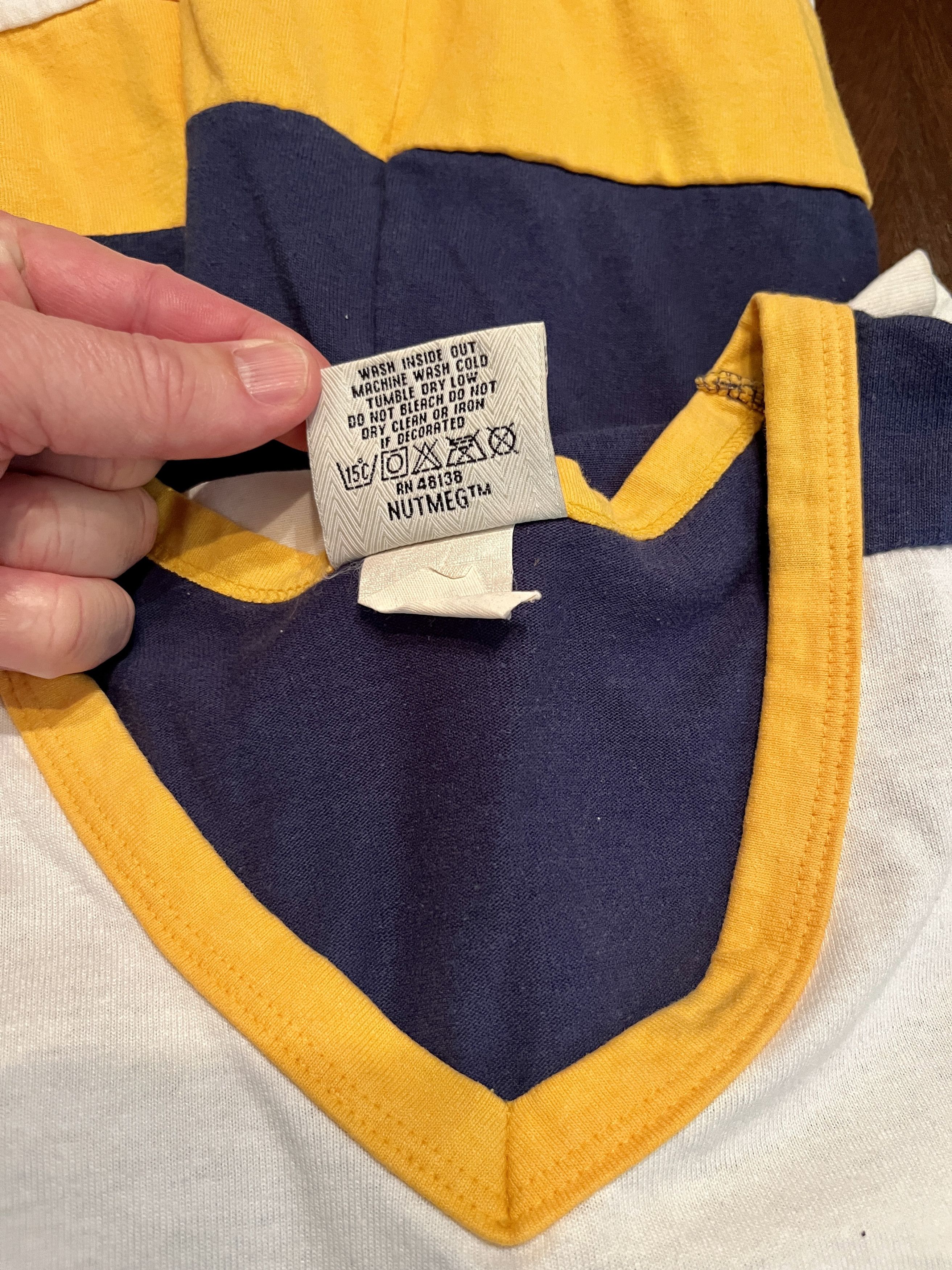 Vintage Vintage 90s Nutmeg Michigan Wolverines Hockey Jersey Top XL Size US XL / EU 56 / 4 - 8 Thumbnail