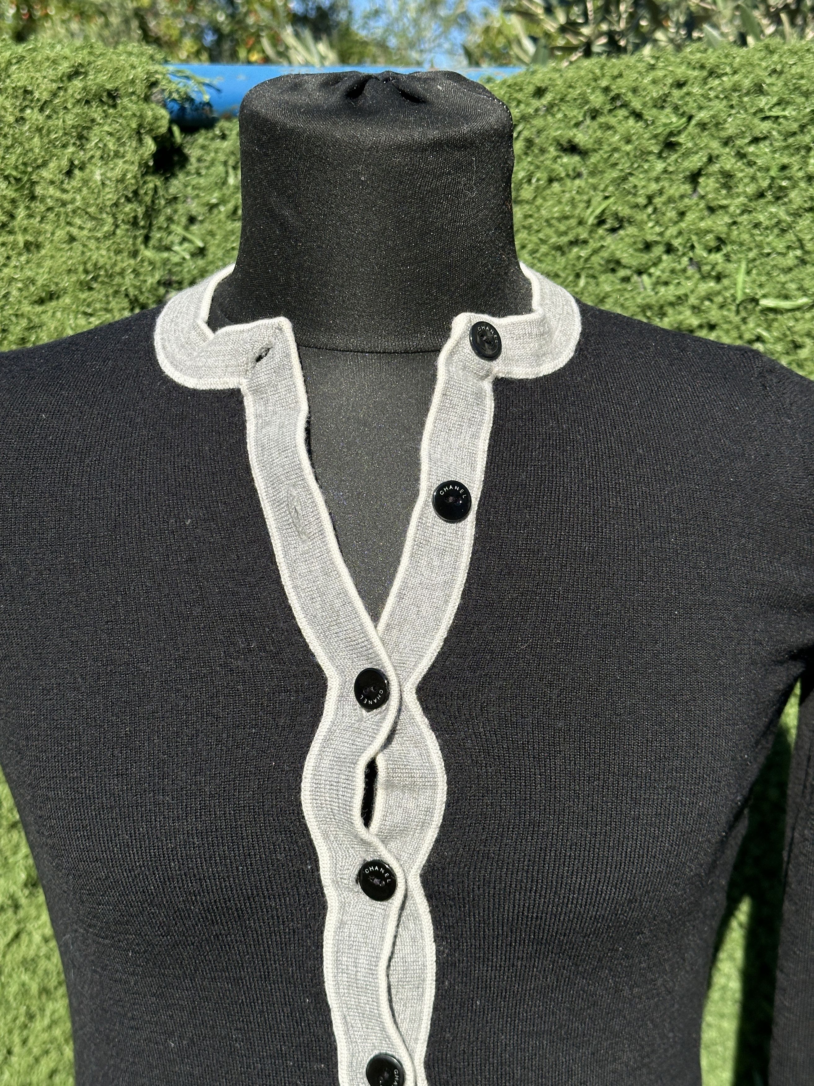 Chanel Black Wool Cardigan Trim & Ruffle , Logo Buttons, XS/S Size XS / US 0-2 / IT 36-38 - 9 Thumbnail