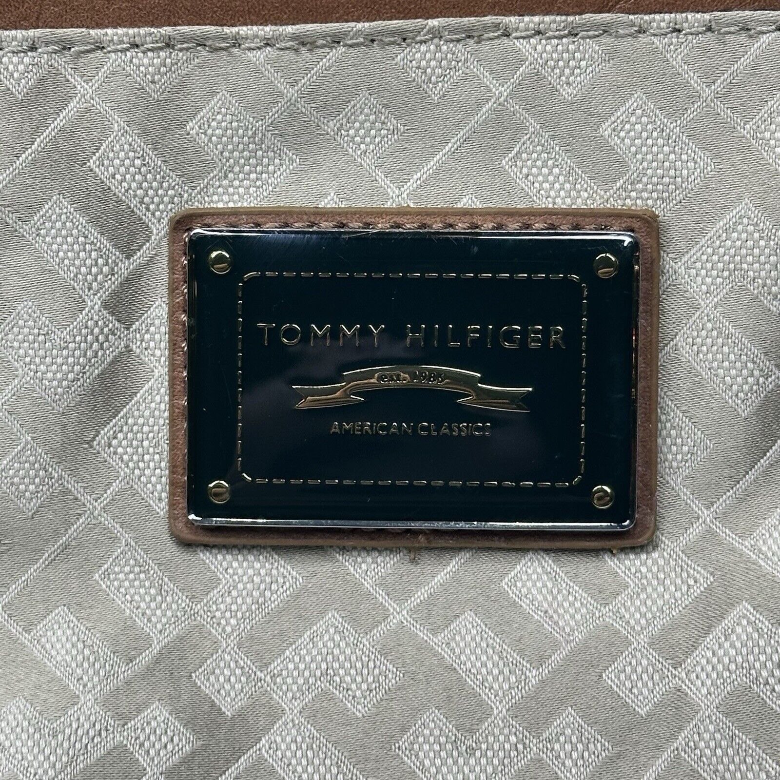 Tommy Hilfiger Tommy Hilfiger Beige with Green Navy Stripe Handbag Size ONE SIZE - 2 Thumbnail