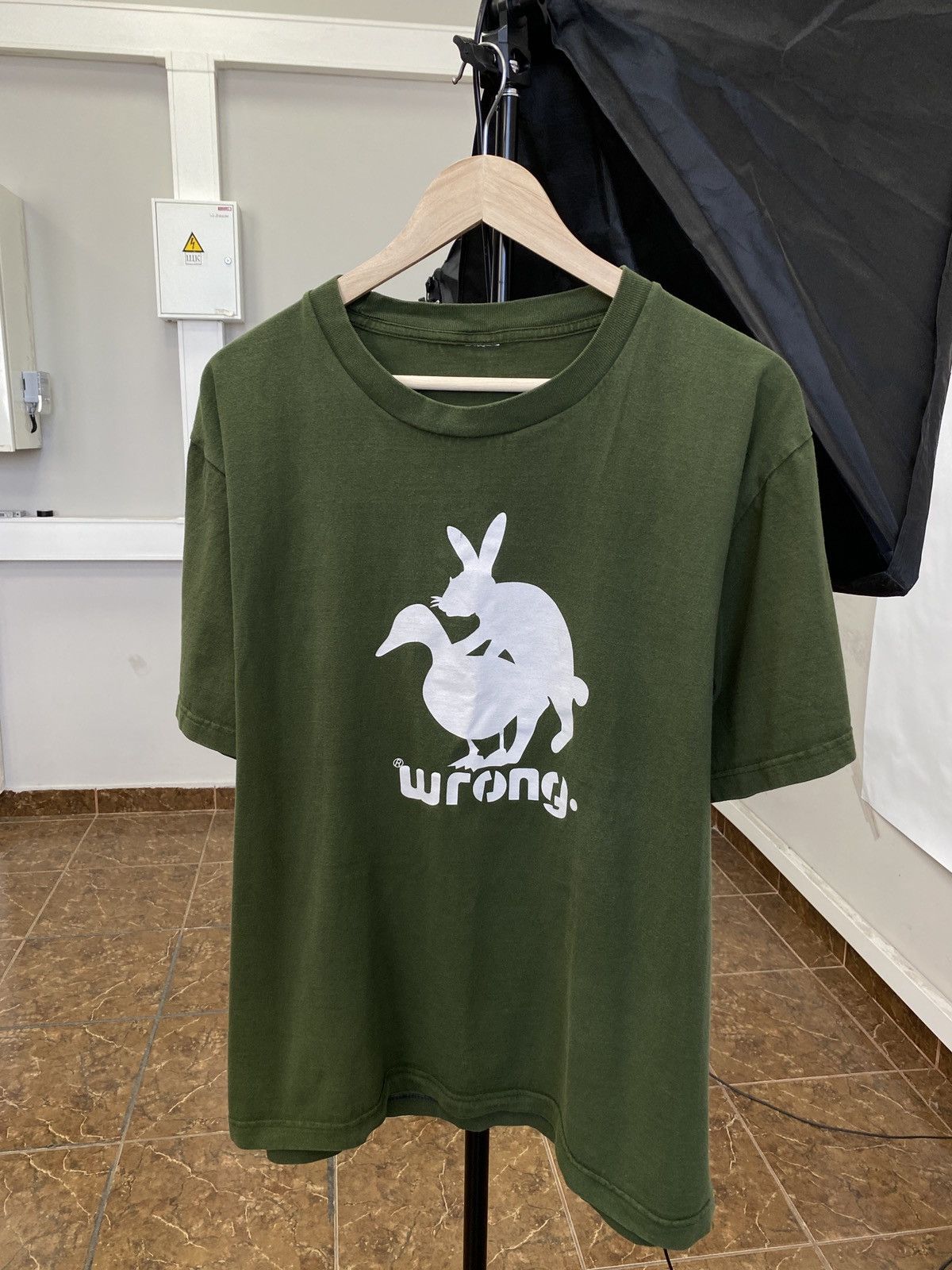 Hanes × Vintage Vintage 90 Rabbit Fucked a Duck Wrong Humor t-shirt rare Y2K Size US L / EU 52-54 / 3 - 1 Thumbnail