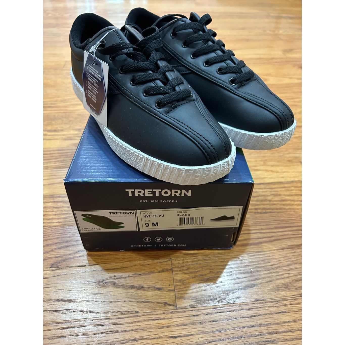 Tretorn TRETORN Nylite Original Sneakers. 80’s Retro vibe sneakers. Size US 9 / IT 39 - 2 Thumbnail