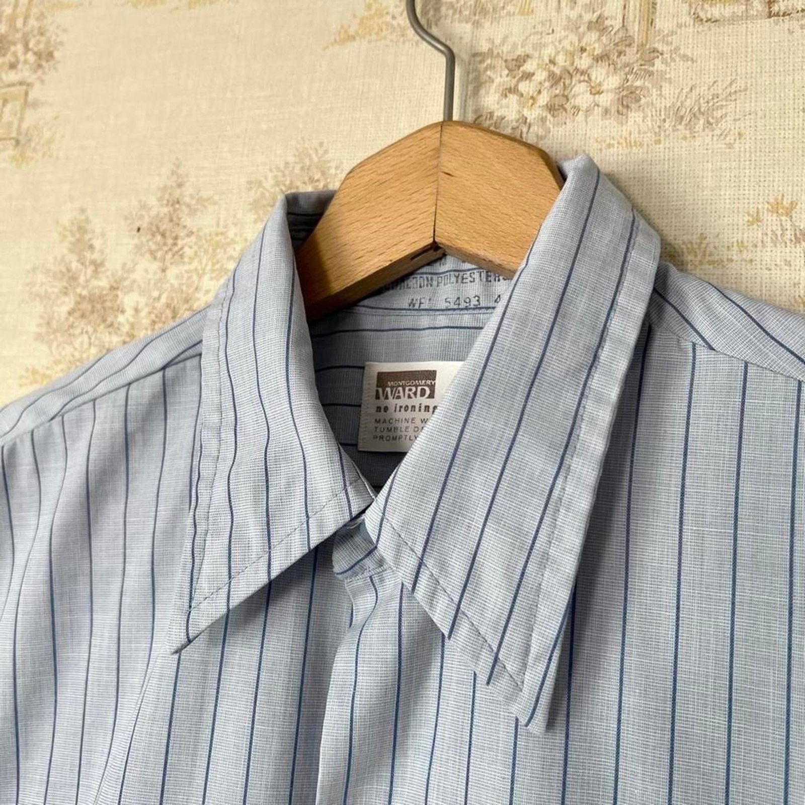 Vintage 70s Montgomery Ward Shirt | Blue Striped Button Up | Size M Size US M / EU 48-50 / 2 - 4 Thumbnail