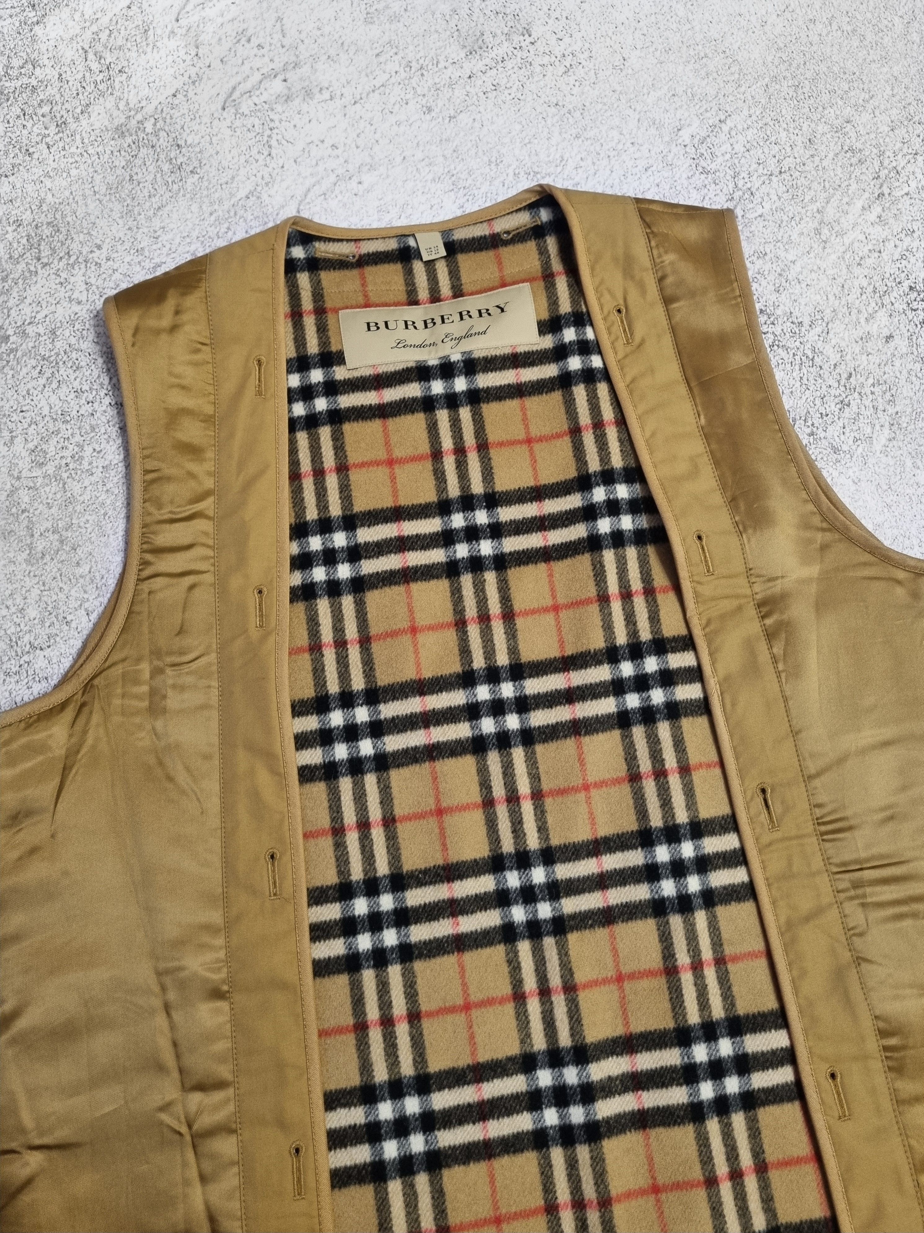 Burberry Burberry Check Wool And Cashmere Warmer Trench Coat Vest Size XL / US 12-14 / IT 48-50 - 4 Thumbnail