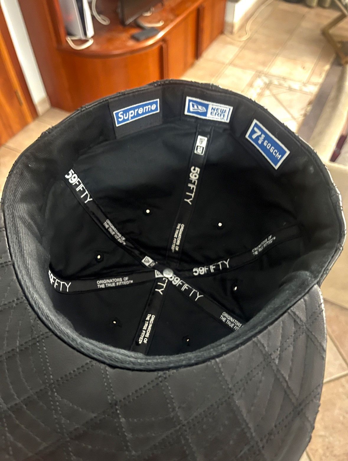 New Era × Supreme 2006 Supreme LA Quilted Leather New Era Fitted (Size 7 5/8) Size ONE SIZE - 6 Thumbnail