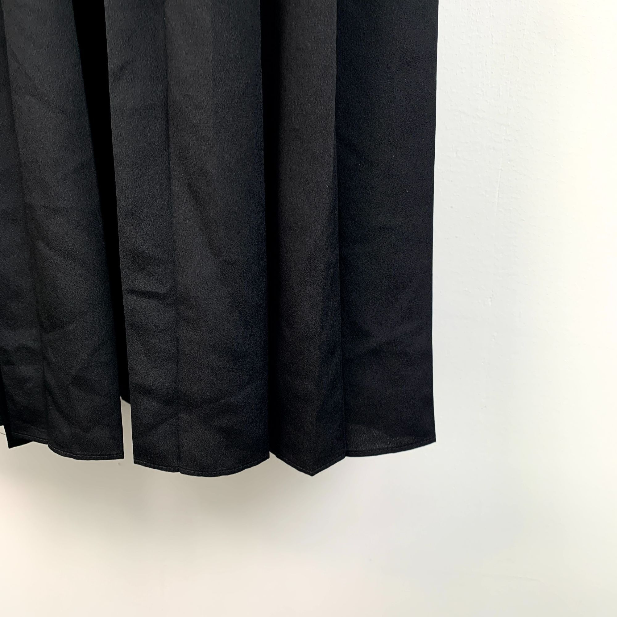 Miu Miu Miu Miu Black Logo Intarsia Pleated Polo Dress (Size S) Size XS / US 0-2 / IT 36-38 - 5 Thumbnail