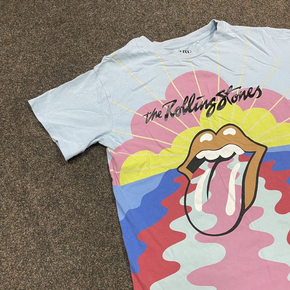 Band Tees Vintage Y2K ROLLING STONES CREEPY ABSTRACT HORROR BONES Size US S / EU 44-46 / 1 - 2 Thumbnail