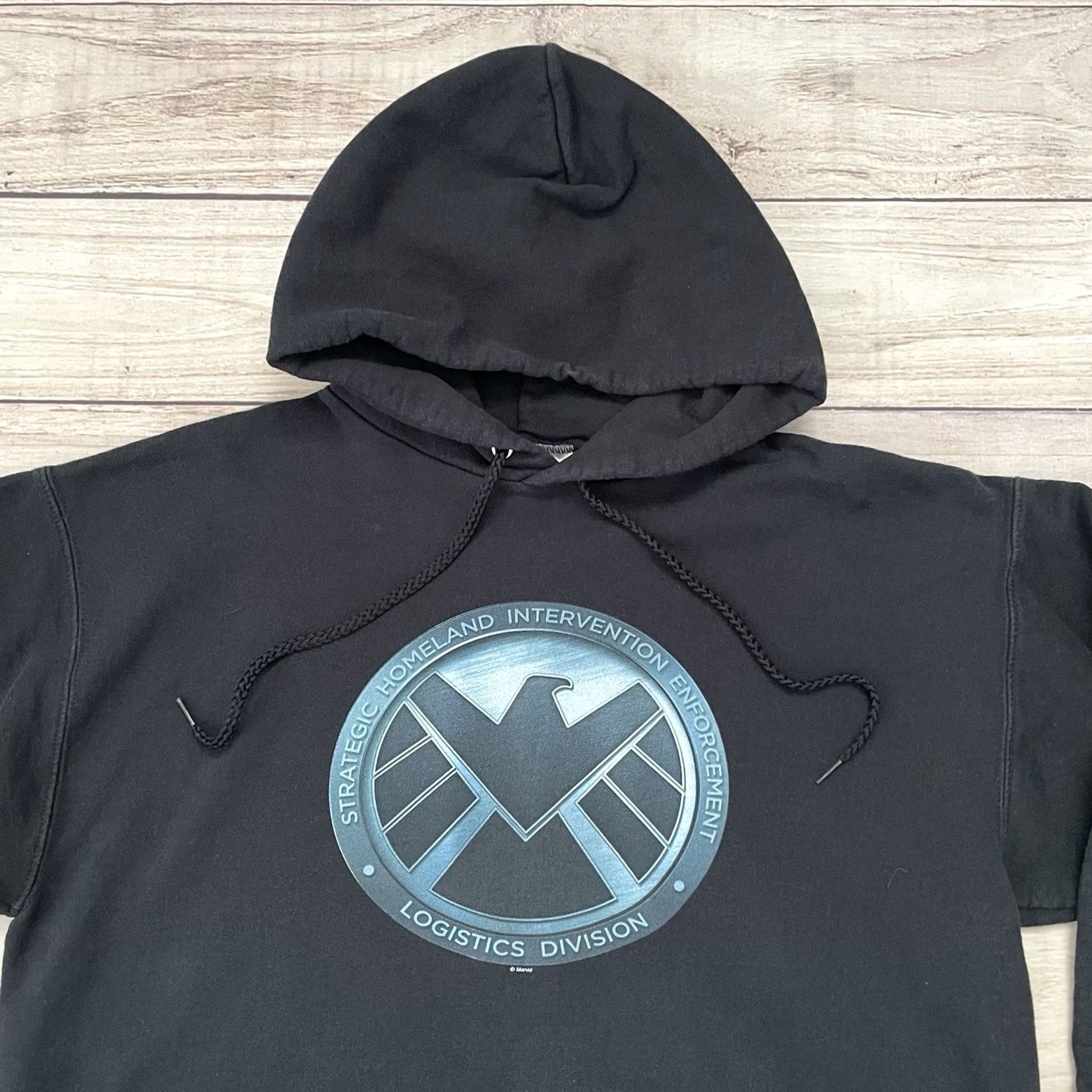 Vintage VINTAGE Marvel Shield Avengers Black Hoodie Men Medium Hooded Pullover Logo Pockets Size US M / EU 48-50 / 2 - 2 Thumbnail