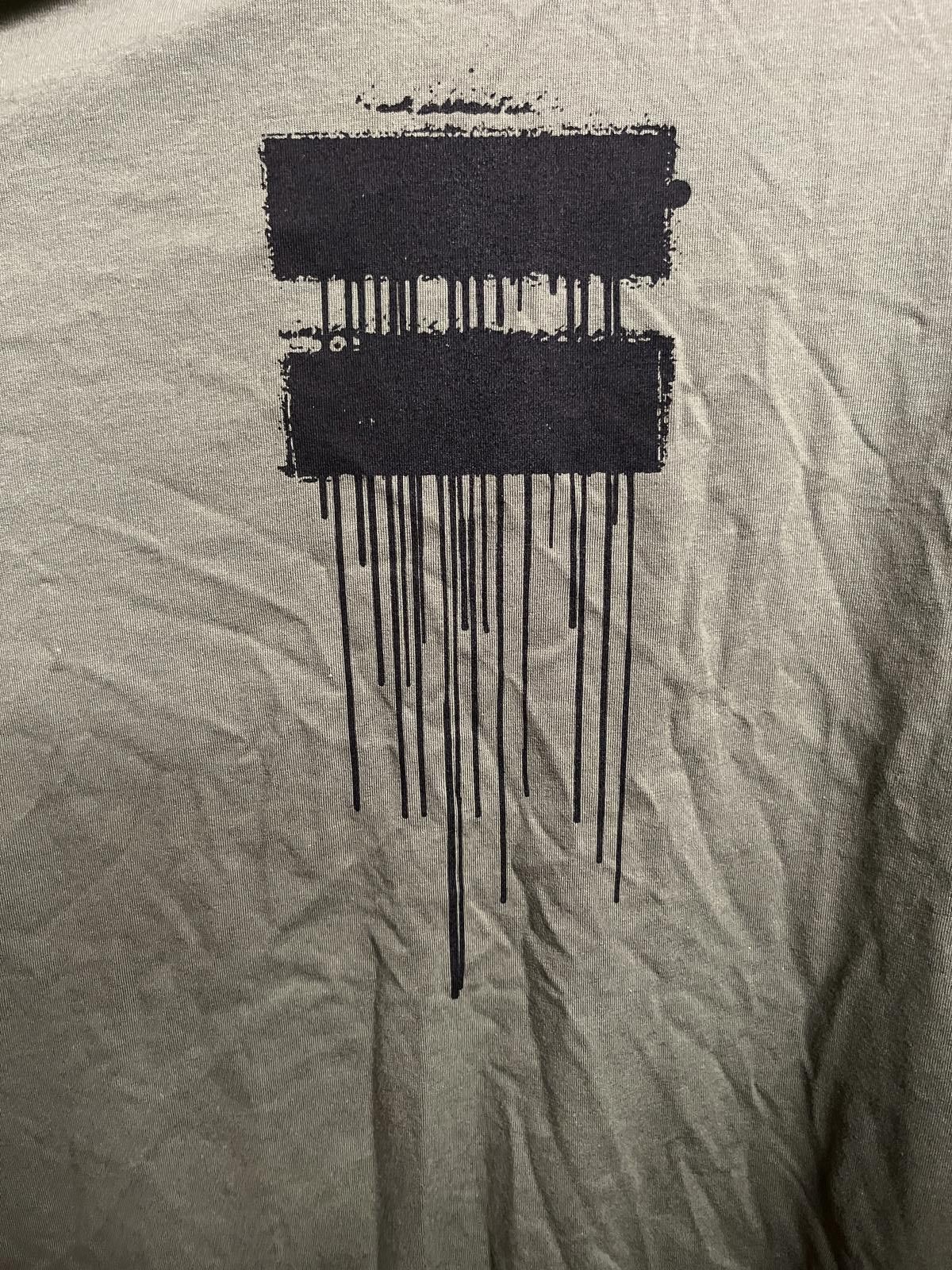 Designer U2 360 Degree Tour T-shirt Equality Graffiti Drip 2010 -M Size US M / EU 48-50 / 2 - 4 Thumbnail