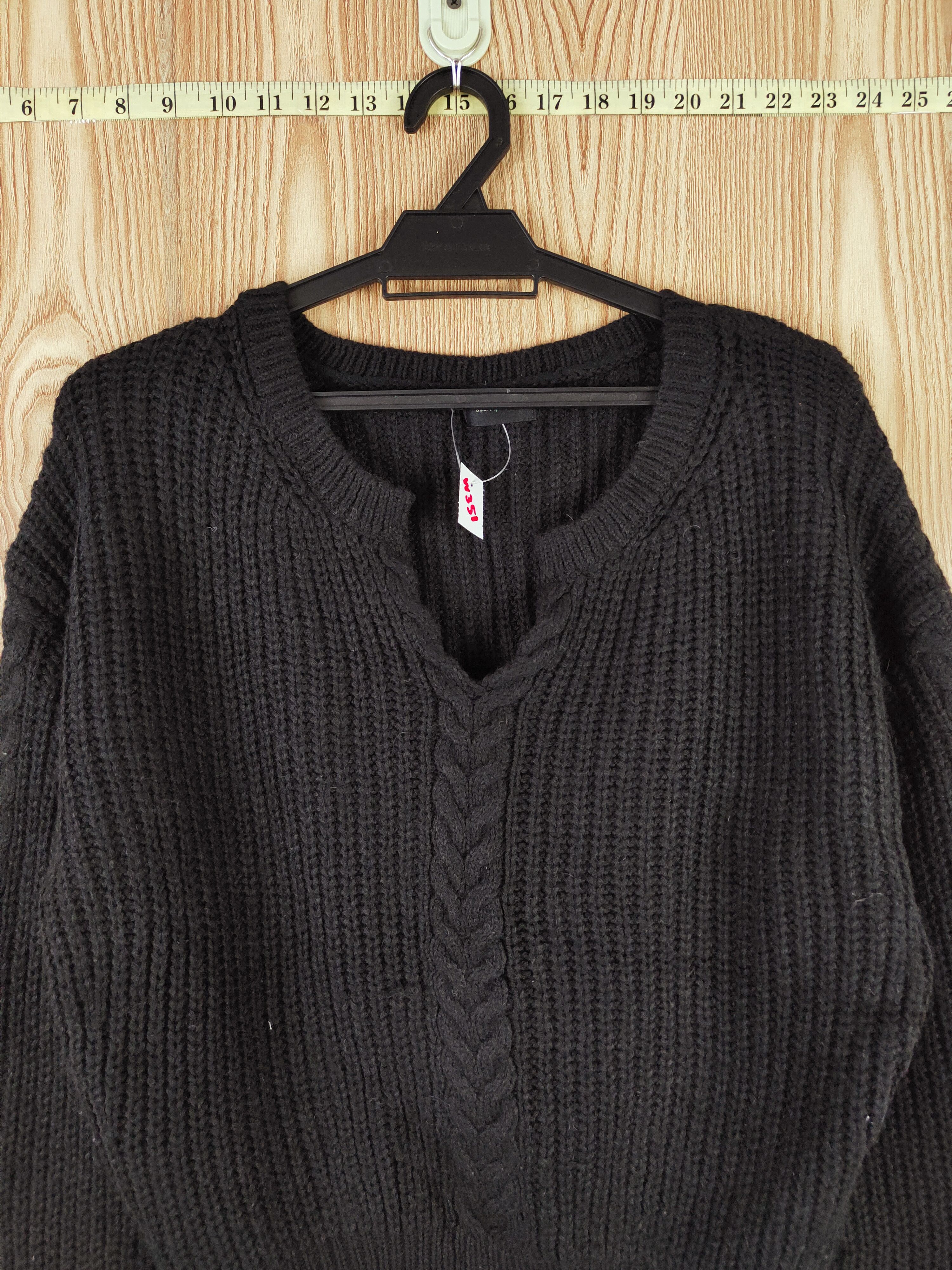 Japanese Brand Apart by Lowrys Black Knitwear Crop Tops #W351 Size L / US 10 / IT 46 - 2 Thumbnail
