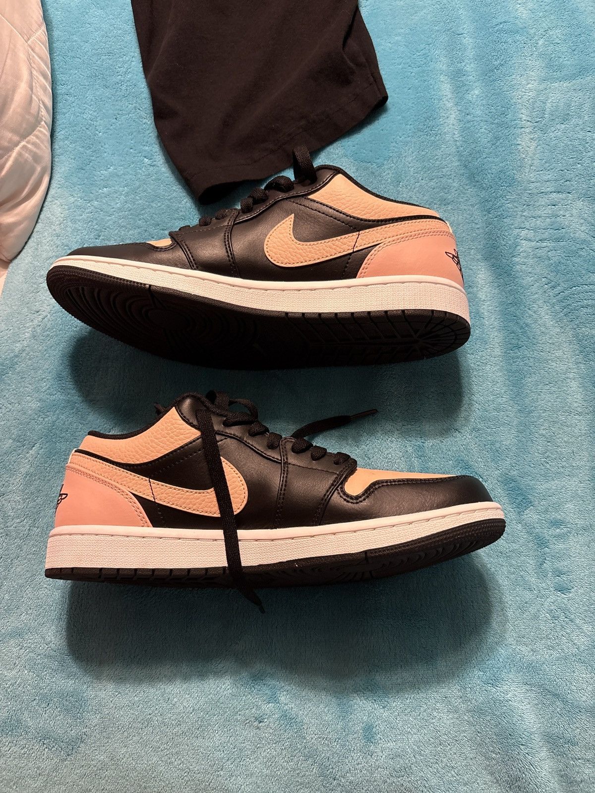Jordan Brand Jordan 1 Low Crimson Tint Size US 9 / EU 42 - 2 Thumbnail