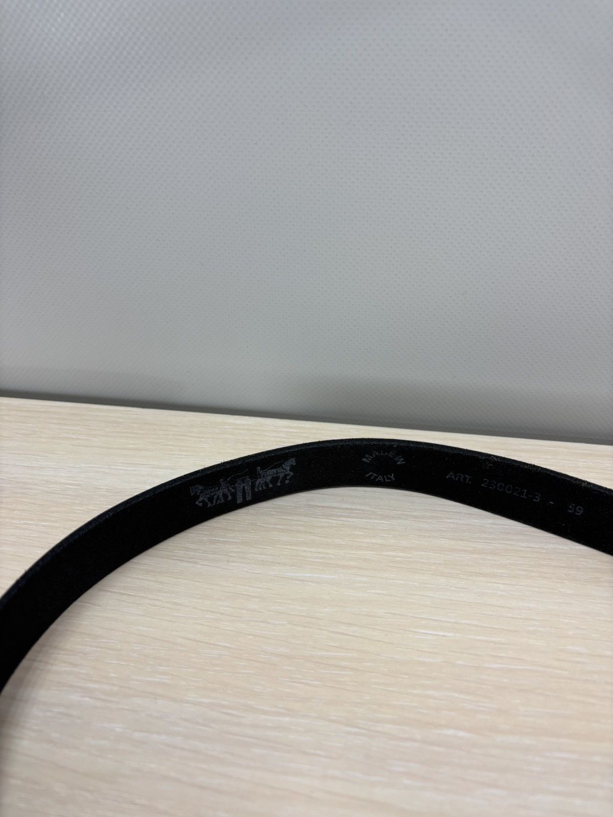 Leather × Levi's Womens leather belt Levis Size 75/30 Color Black Size ONE SIZE - 5 Thumbnail