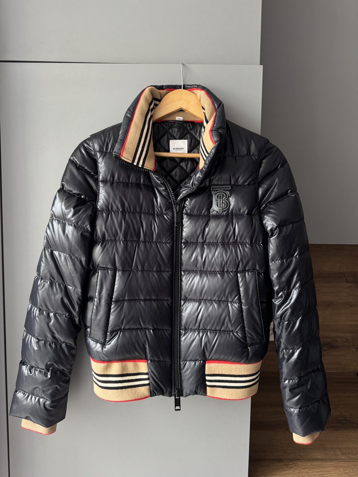 Burberry Burberry Detachable Sleeve Logo Puffer Down Jacket Size S / US 4 / IT 40 - 1 Thumbnail