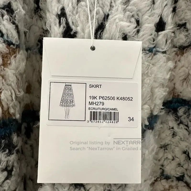 Chanel Chanel Women's White Wool Skirt . Size 22" - 4 Thumbnail
