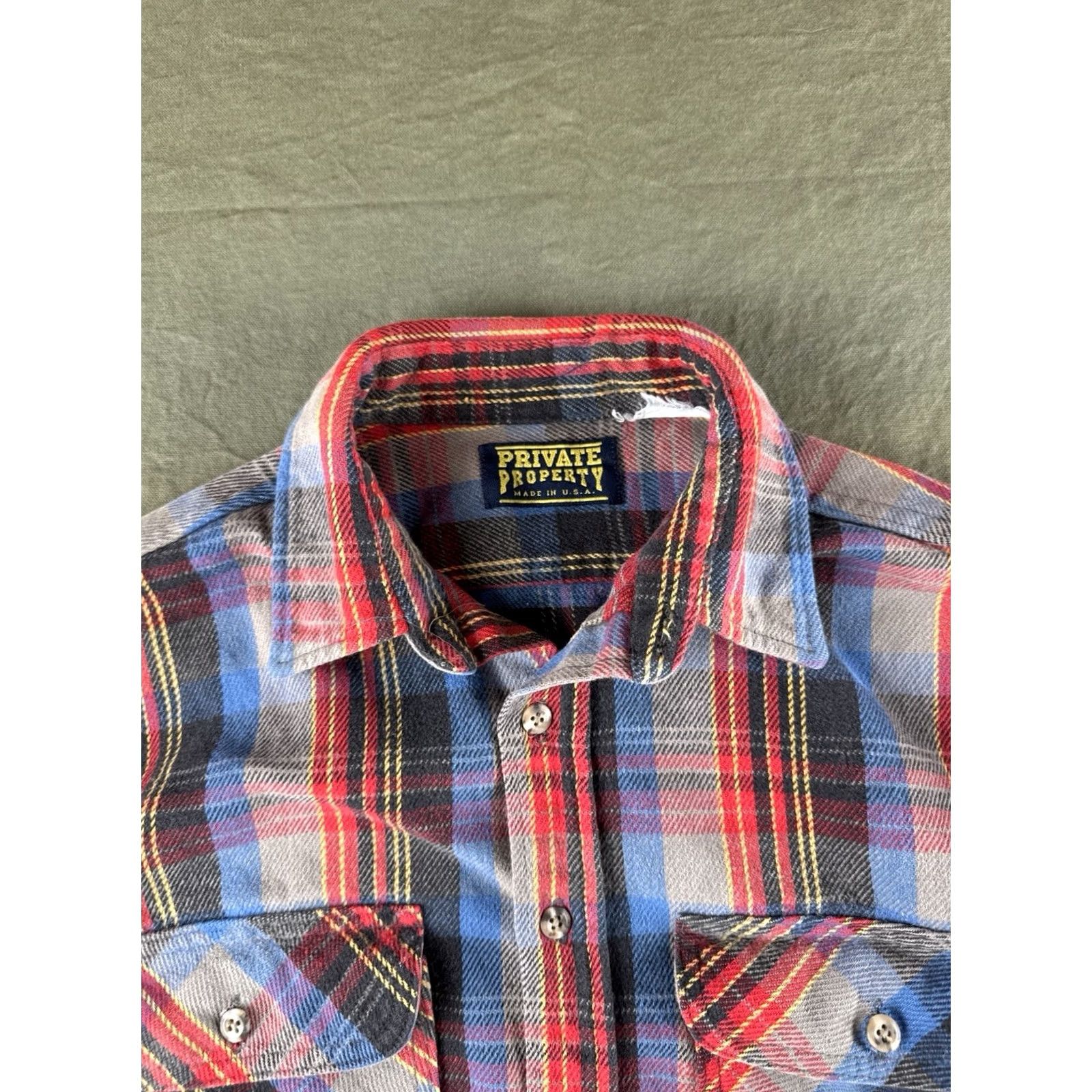 Vintage VINTAGE Private Property Flannel Shirt Workwear Grunge Red Blue USA L 90s Size US L / EU 52-54 / 3 - 7 Thumbnail