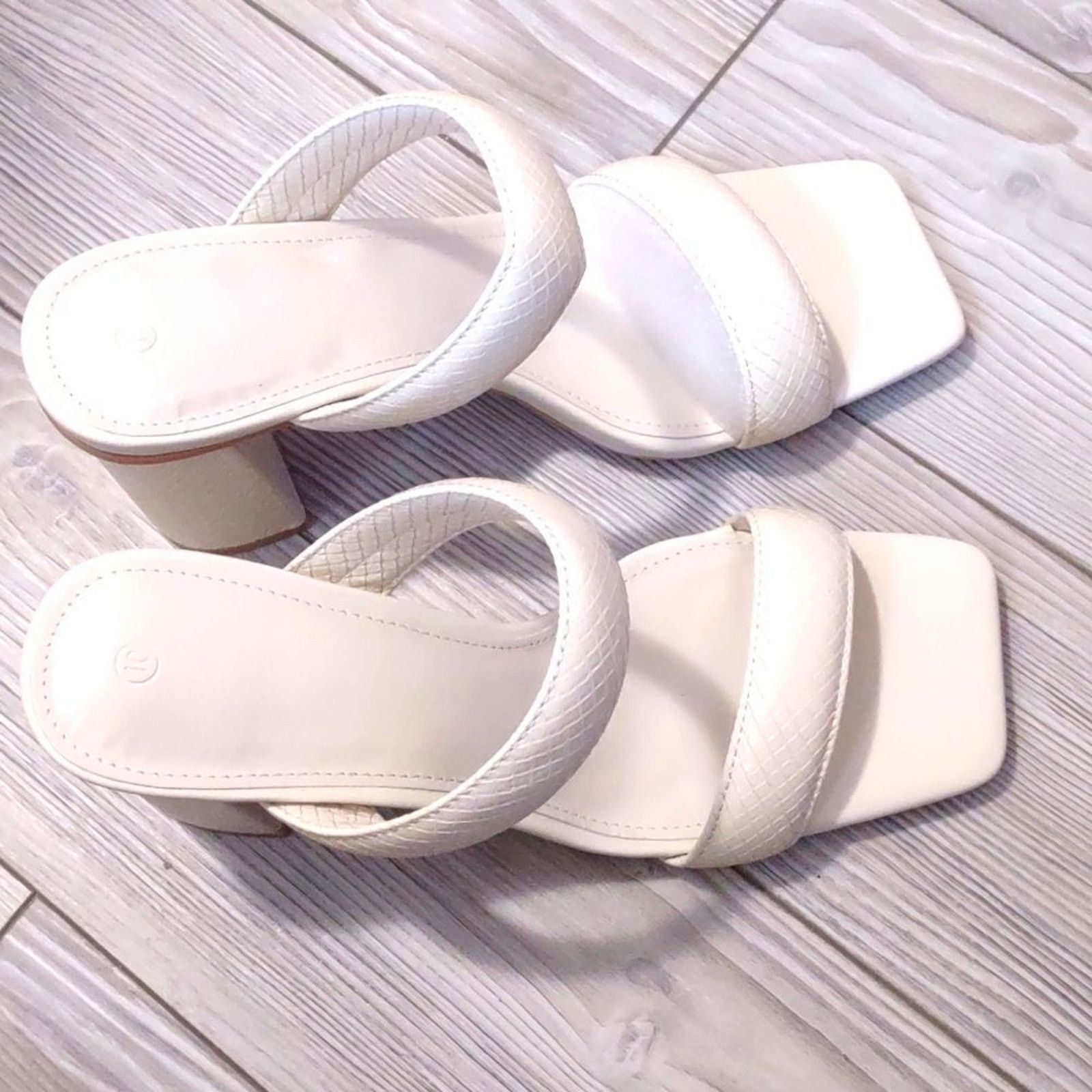 Other (6-3100) Juliet Holy Womens Chunky Heels Sandals Sz 11 Size US 11 / IT 41 - 8 Thumbnail