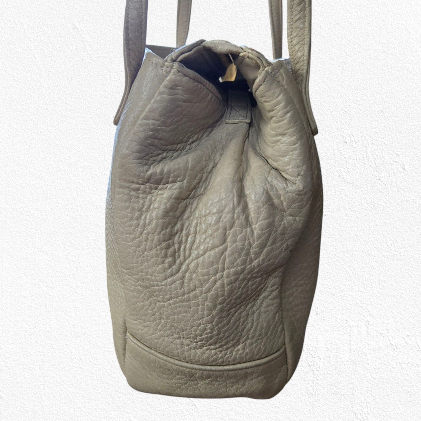 Vintage Vintage Beige Pebbled Leather Shoulder Bag Size ONE SIZE - 8 Thumbnail
