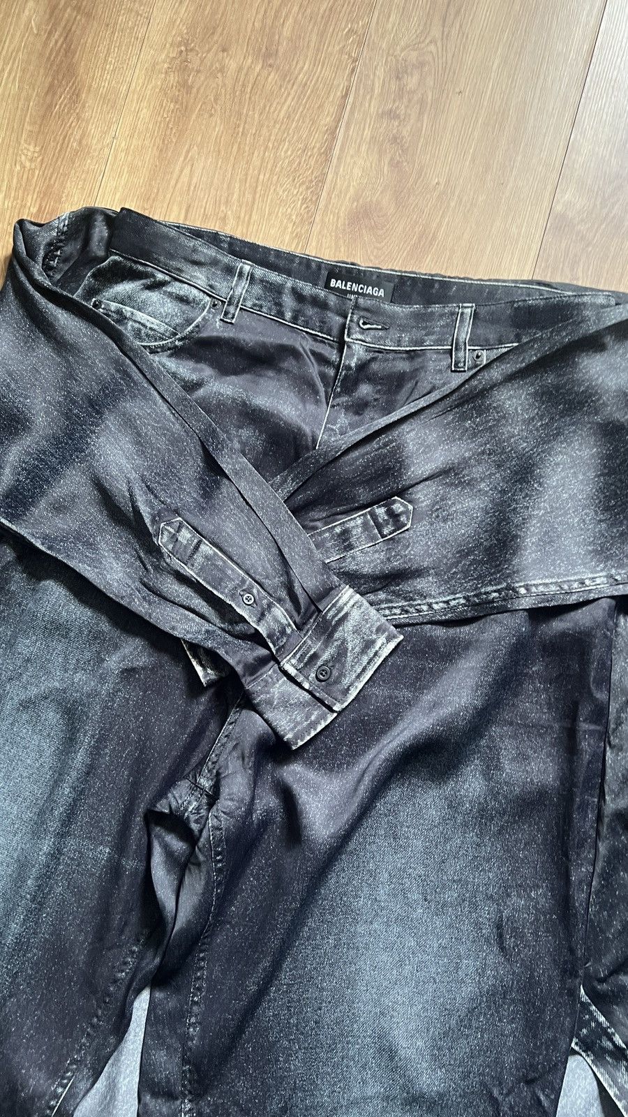 Balenciaga Balenciaga Hybrid Trompe L’oeil Pants Size US 30 / EU 46 - 2 Thumbnail