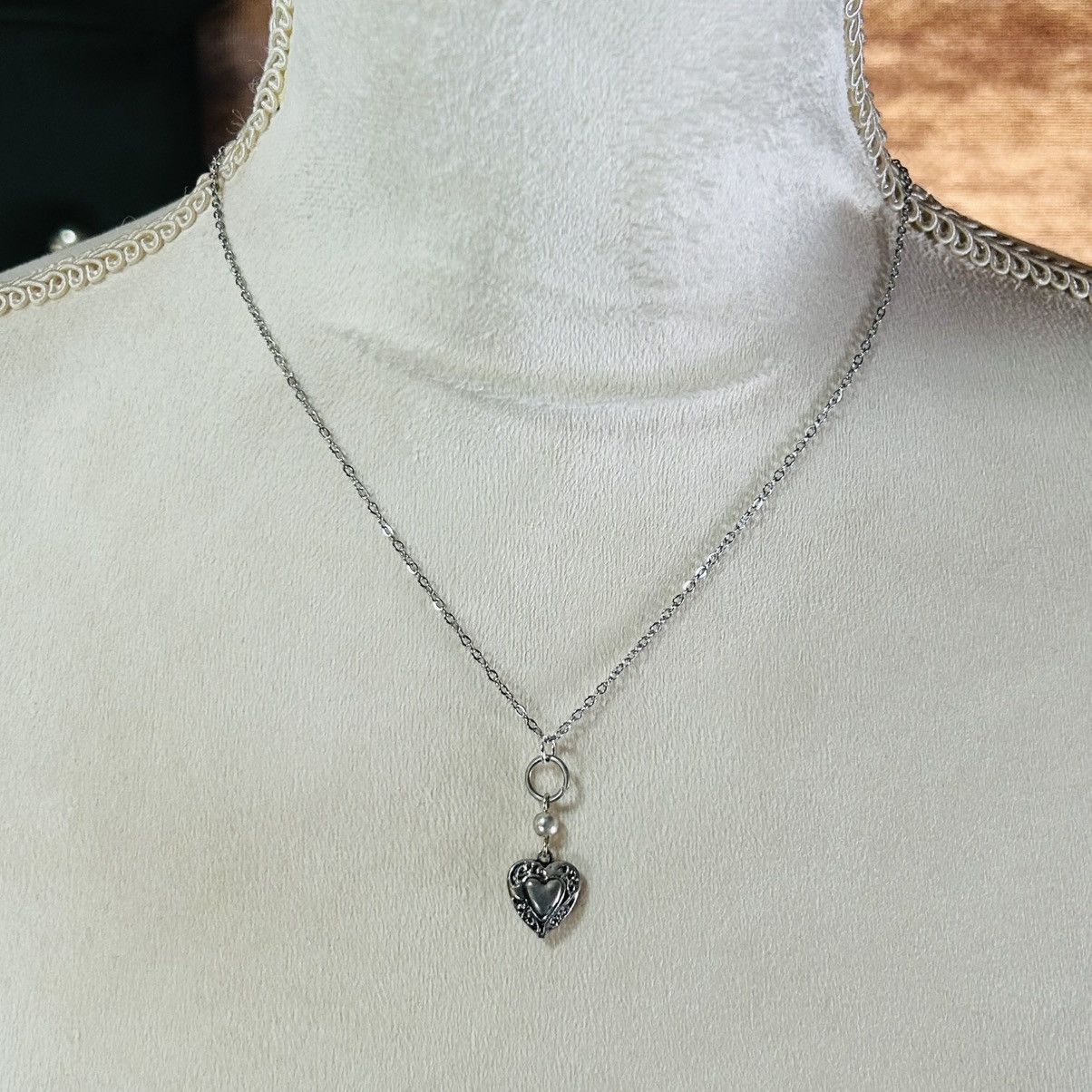 Handmade Handcrafted vintage filigree design dual side heart necklace Size ONE SIZE - 3 Thumbnail