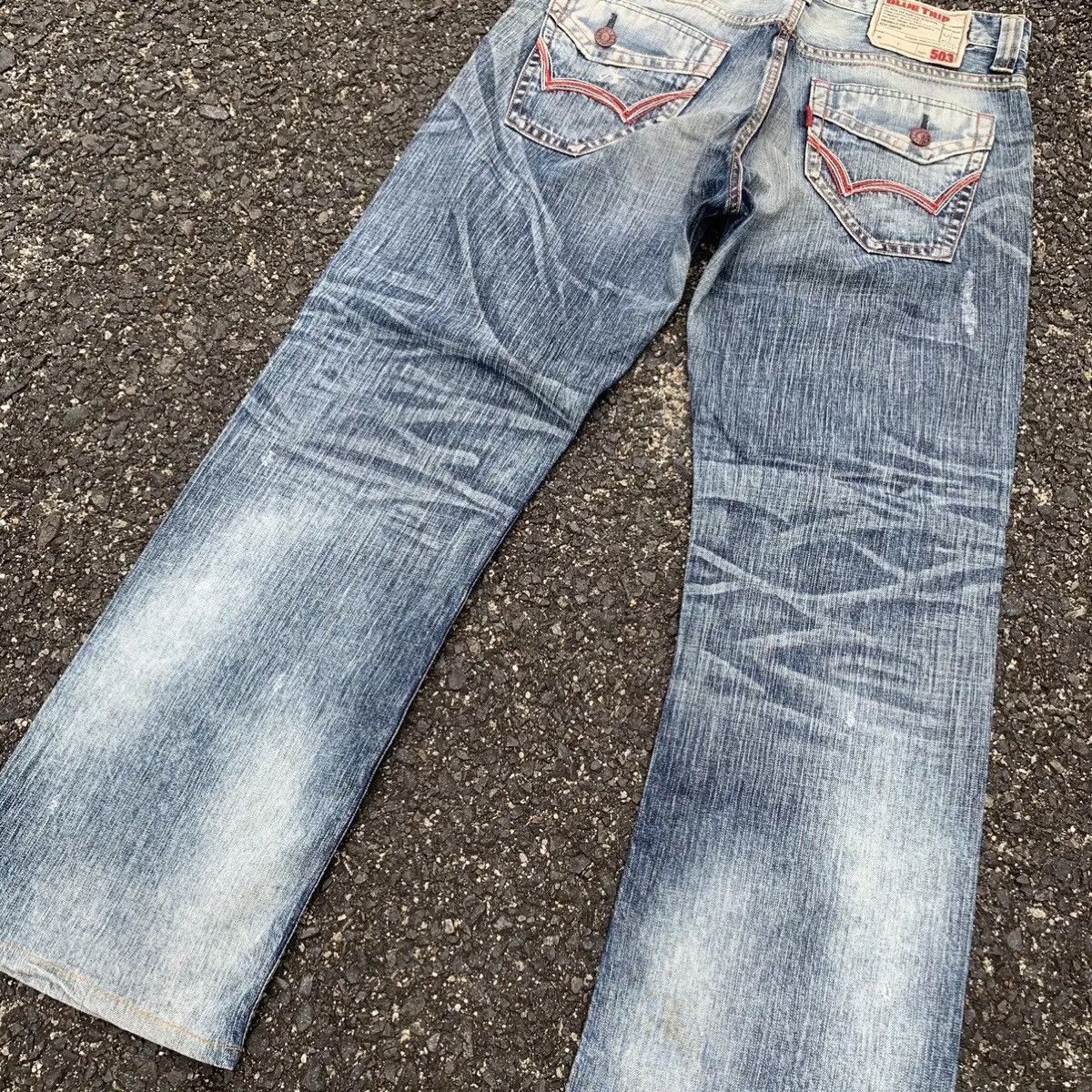 Japanese Brand 🔥THRASHED🔥Japanese Vintage Jeans Faded Wash Denim Pants Size US 34 / EU 50 - 14 Thumbnail