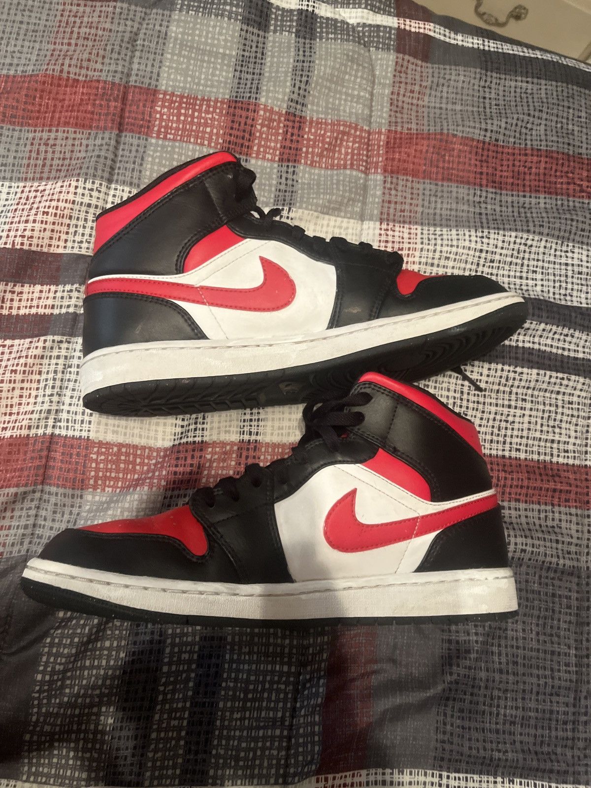 Nike Jordan 1 black gym red Size US 9.5 / EU 42-43 - 1 Thumbnail