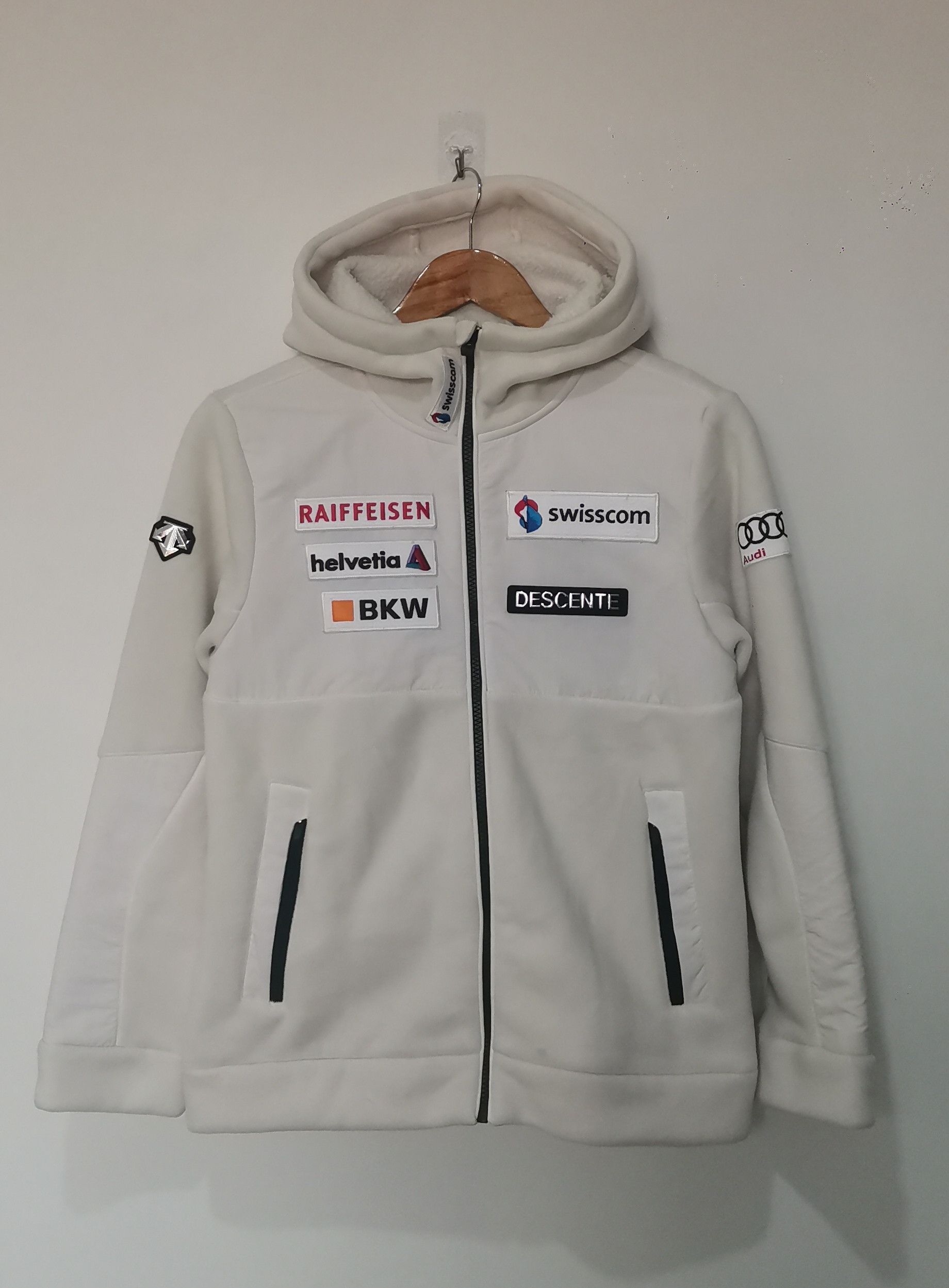 Descente DESCENTE Swiss Ski Team Hooded Fleece Jacket – White Size US S / EU 44-46 / 1 - 1 Thumbnail