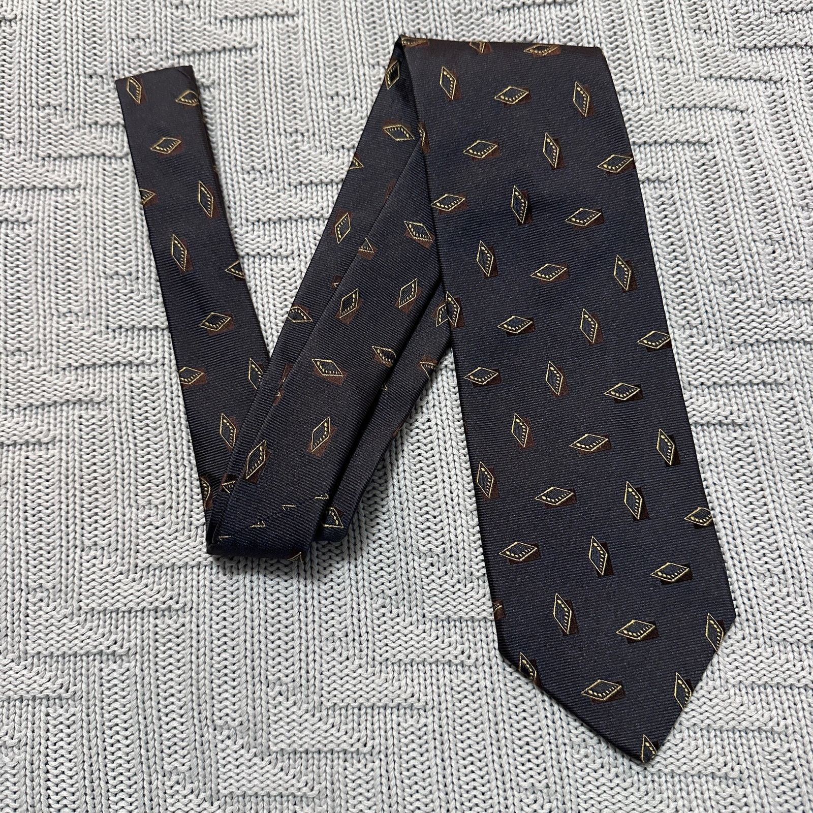 Hugo Boss Hugo Boss brown geometric diamond Italian silk tie Size ONE SIZE - 1 Thumbnail