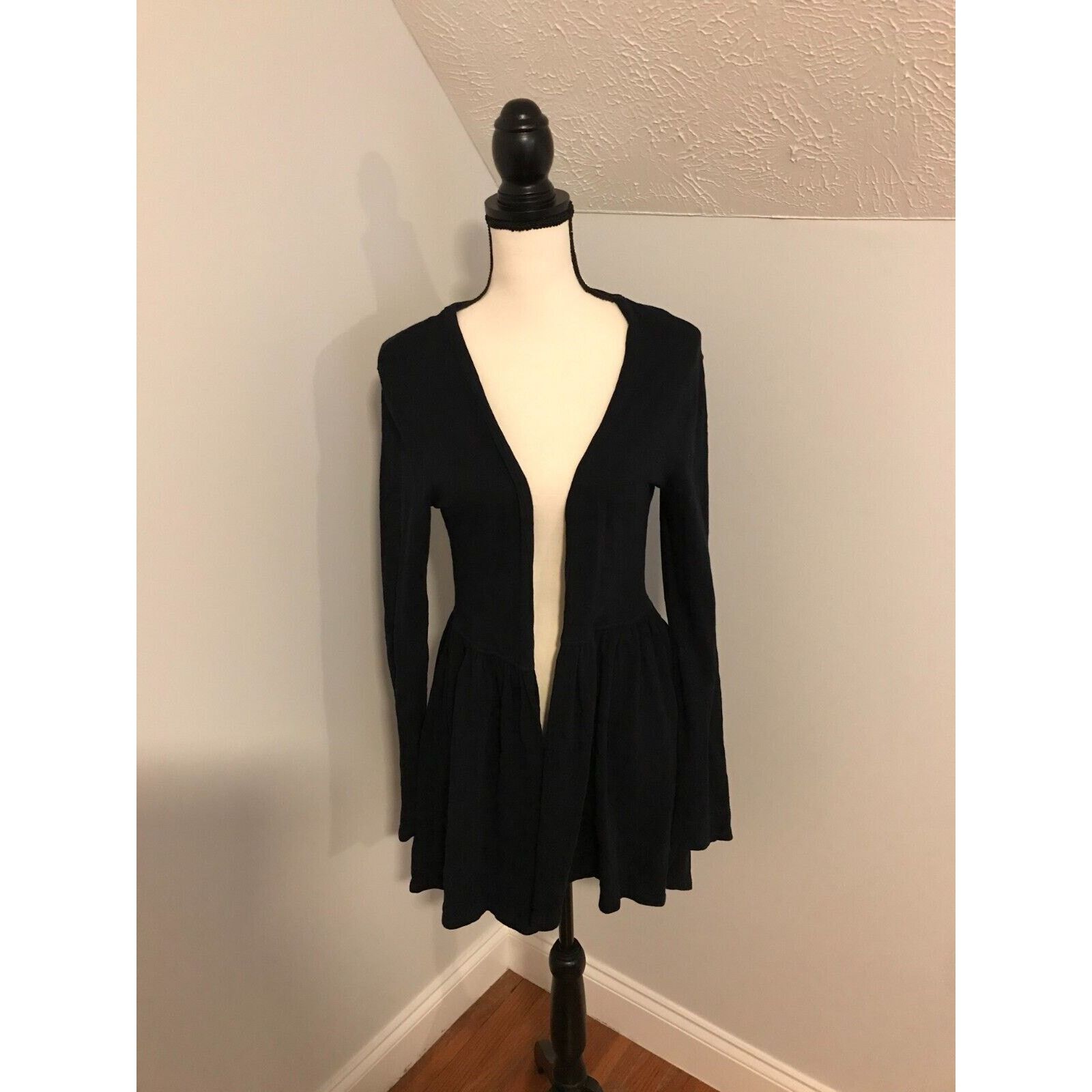 Anthropologie Anthropologie t.la Beira Black Woven Peplum Cardigan Sweater Size S / US 4 / IT 40 - 1 Thumbnail