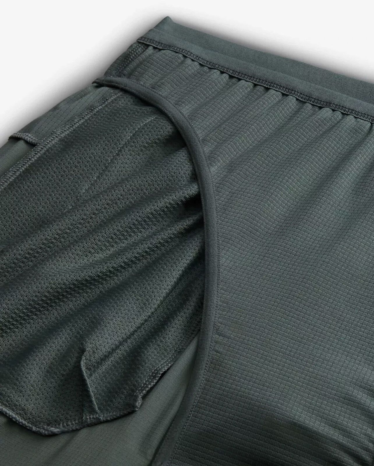 Nike Nike Men’s Dri-Fit Stride 7” 2-in-1 Running Shorts Size US 28 / EU 44 - 3 Thumbnail