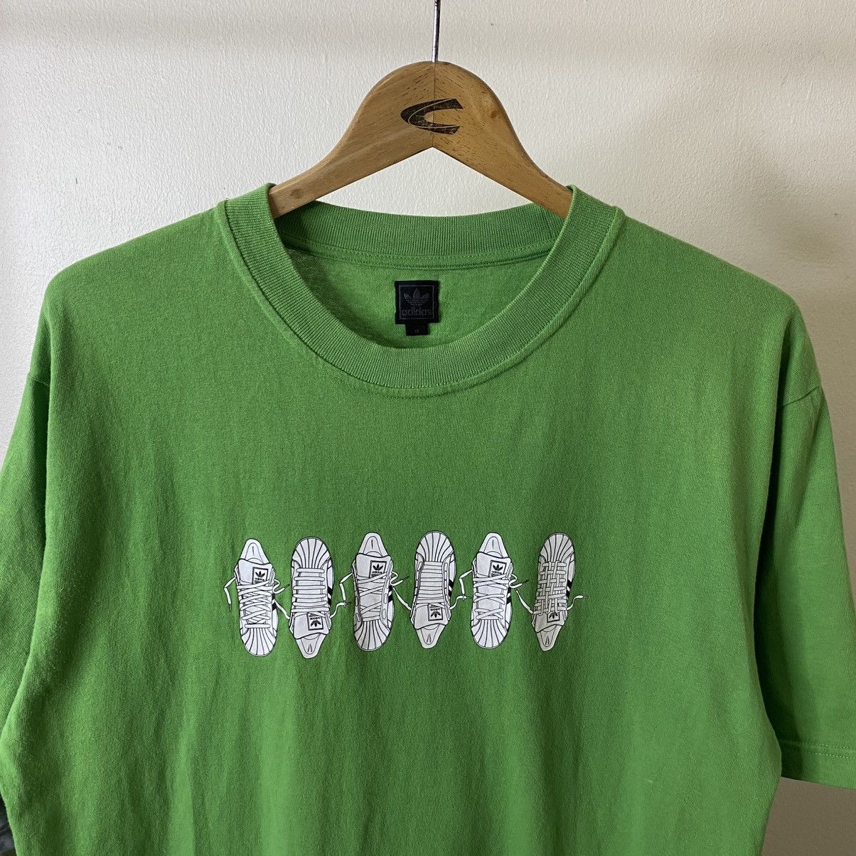 Adidas Vintage 2004 Adidas Stan Smith Oasis Noel Gallagher Tee Size US L / EU 52-54 / 3 - 2 Thumbnail