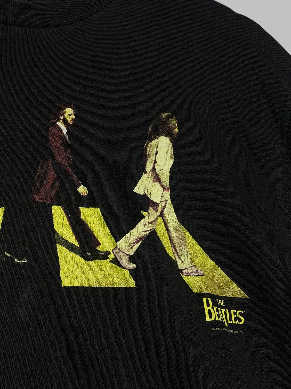 Band Tees 🔥 Y2K THE BEATLES ABBEY ROAD BAND TEE VINTAGE VIBES 🔥 Size US L / EU 52-54 / 3 - 5 Thumbnail