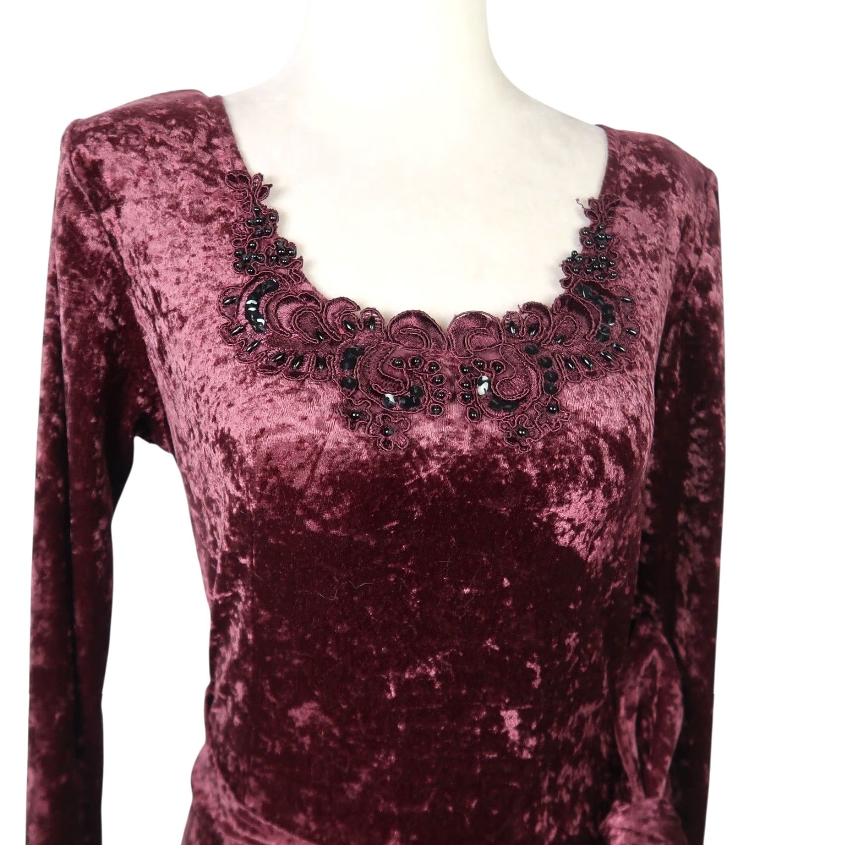 Vintage VINTAGE All That Jazz Maxi Dress Women M Purple Velvet Beaded 90s Bohemian Gothic Wrap Long Sleeve 80s 90s Size M / US 6-8 / IT 42-44 - 2 Thumbnail